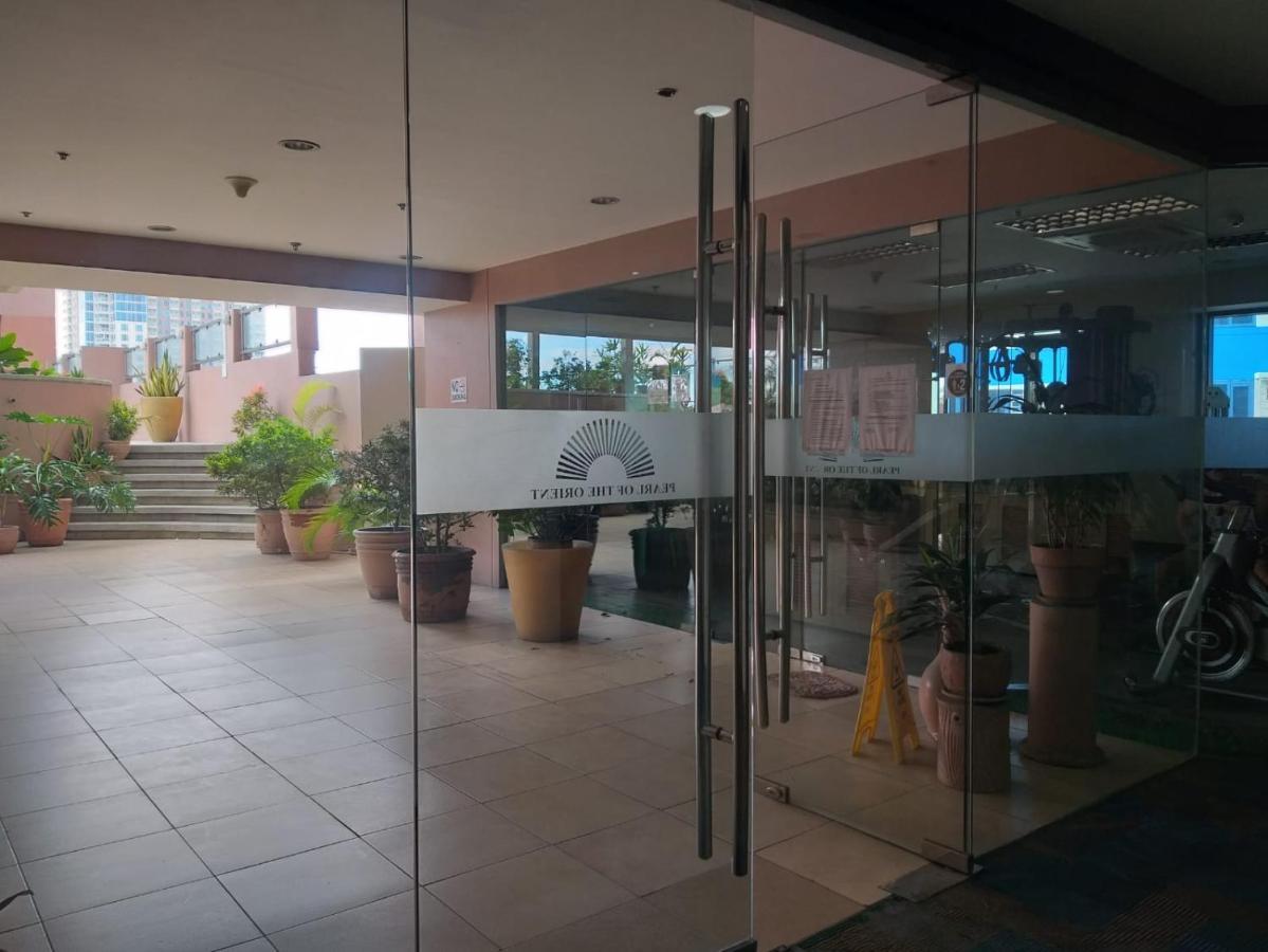 Manila Bay Front Delux Pearl Of The Orient Apartment Exterior photo