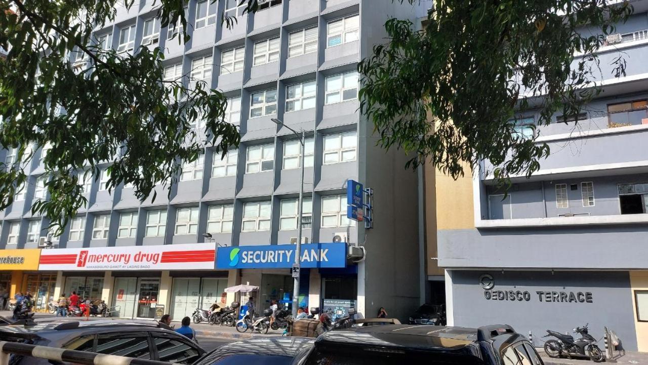 Manila Bay Front Delux Pearl Of The Orient Apartment Exterior photo