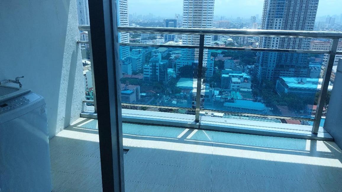Manila Bay Front Delux Pearl Of The Orient Apartment Exterior photo
